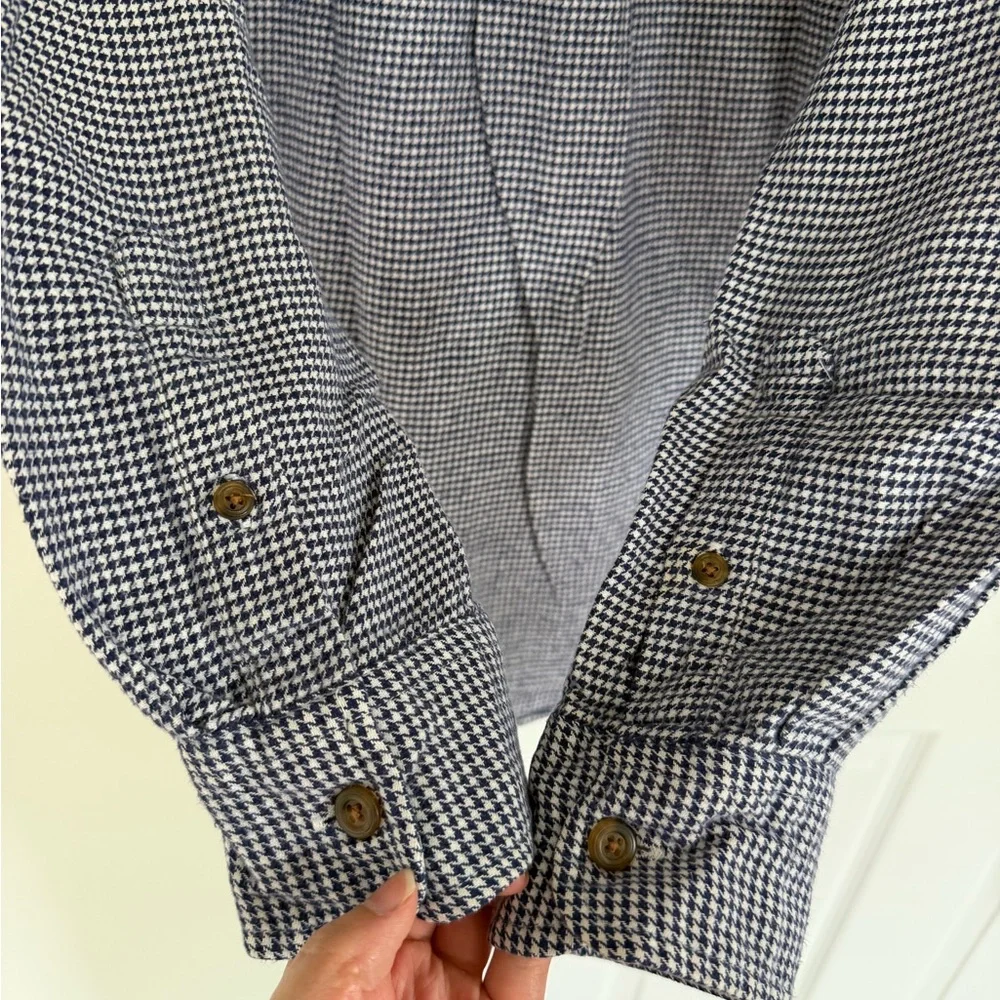 Vintage J.Crew Men’s Flannel Button Up Medium 100% Cotton Herringbone Navy